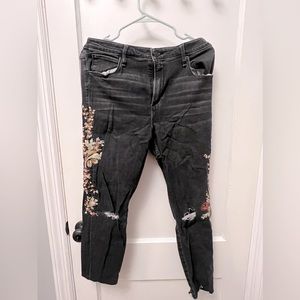 Abercrombie & Fitch Simone High Rise Ankle Jeans Black Floral Embroidered